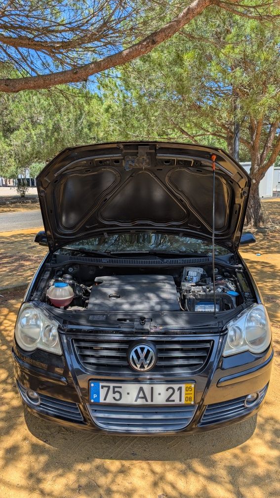 Volkswagen Polo 1.4 16v Sport a GPL