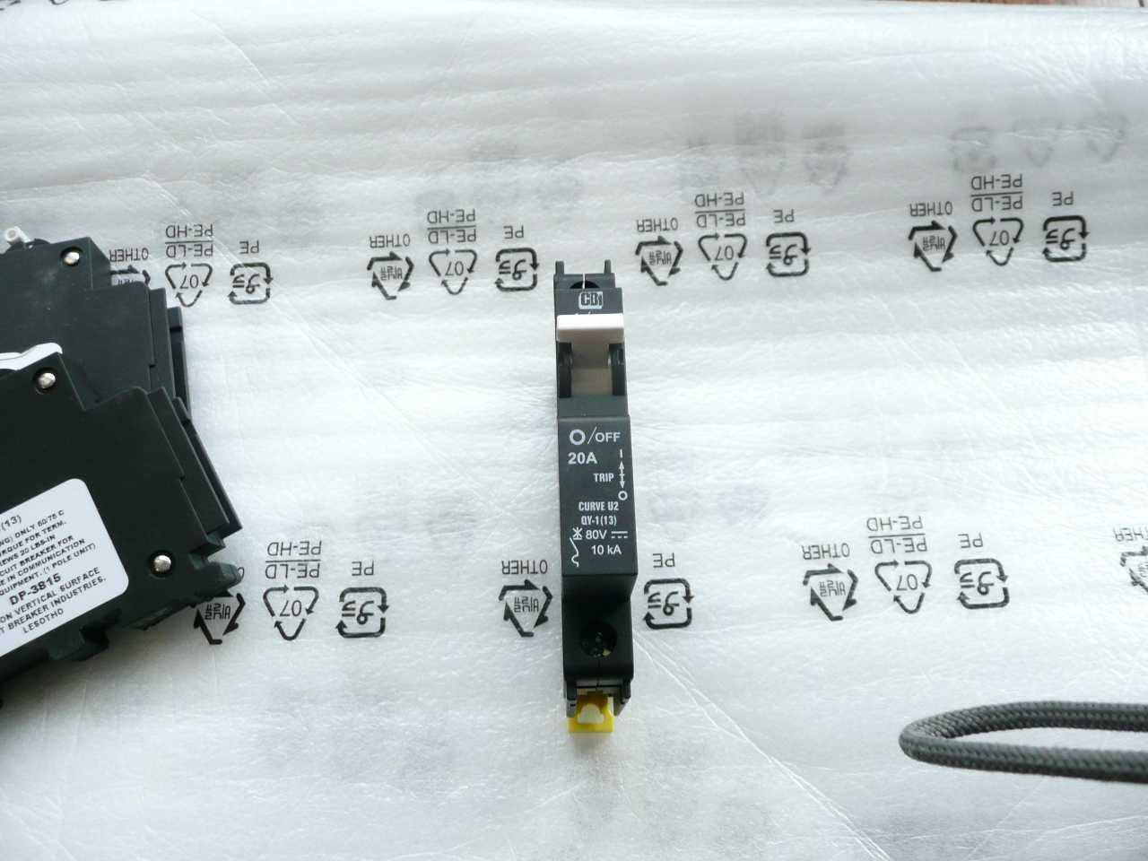 rozłącznik nadprądowy DC 20A 80V PV