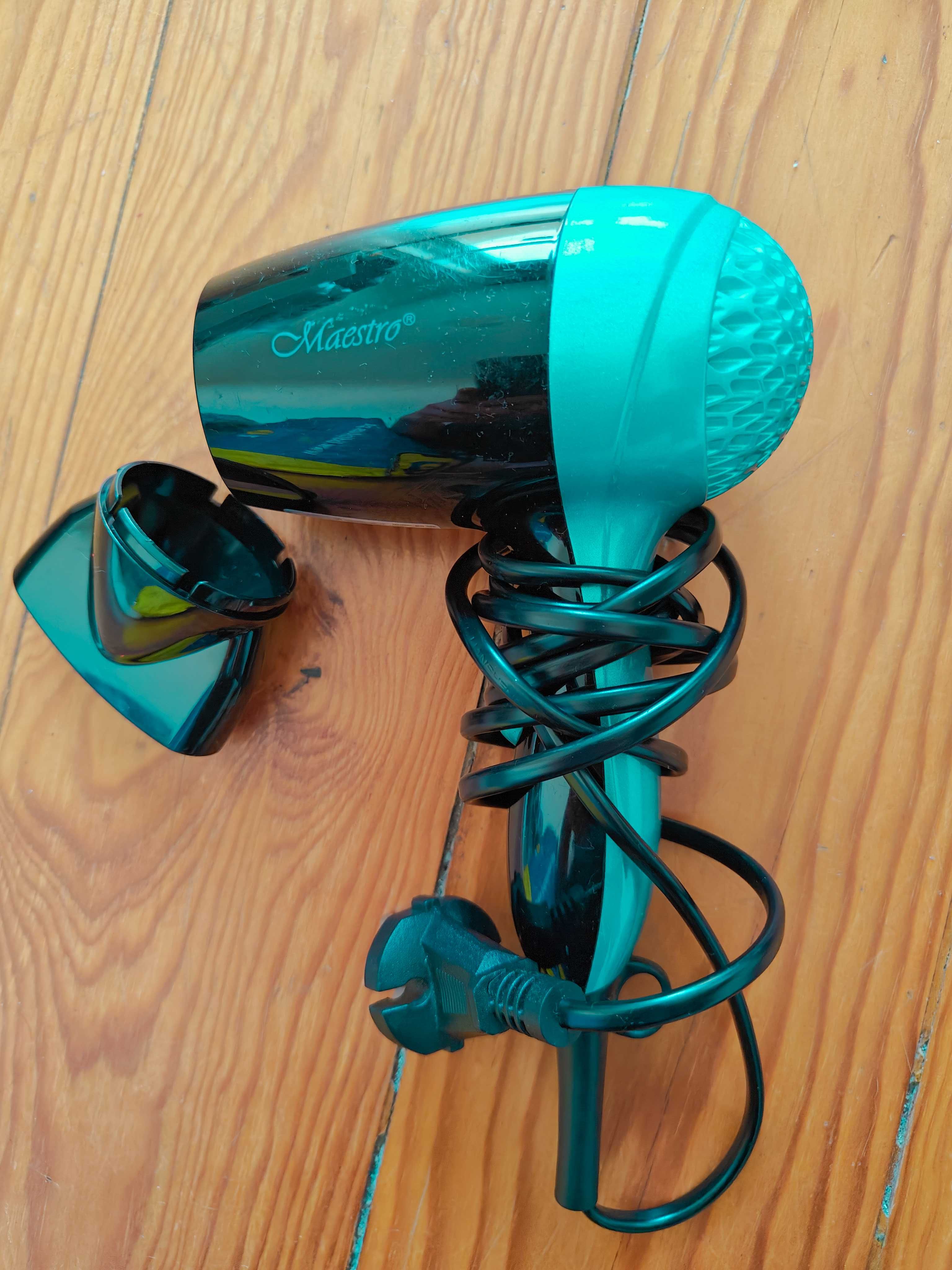 Hair dryer (Secador de cabelo)