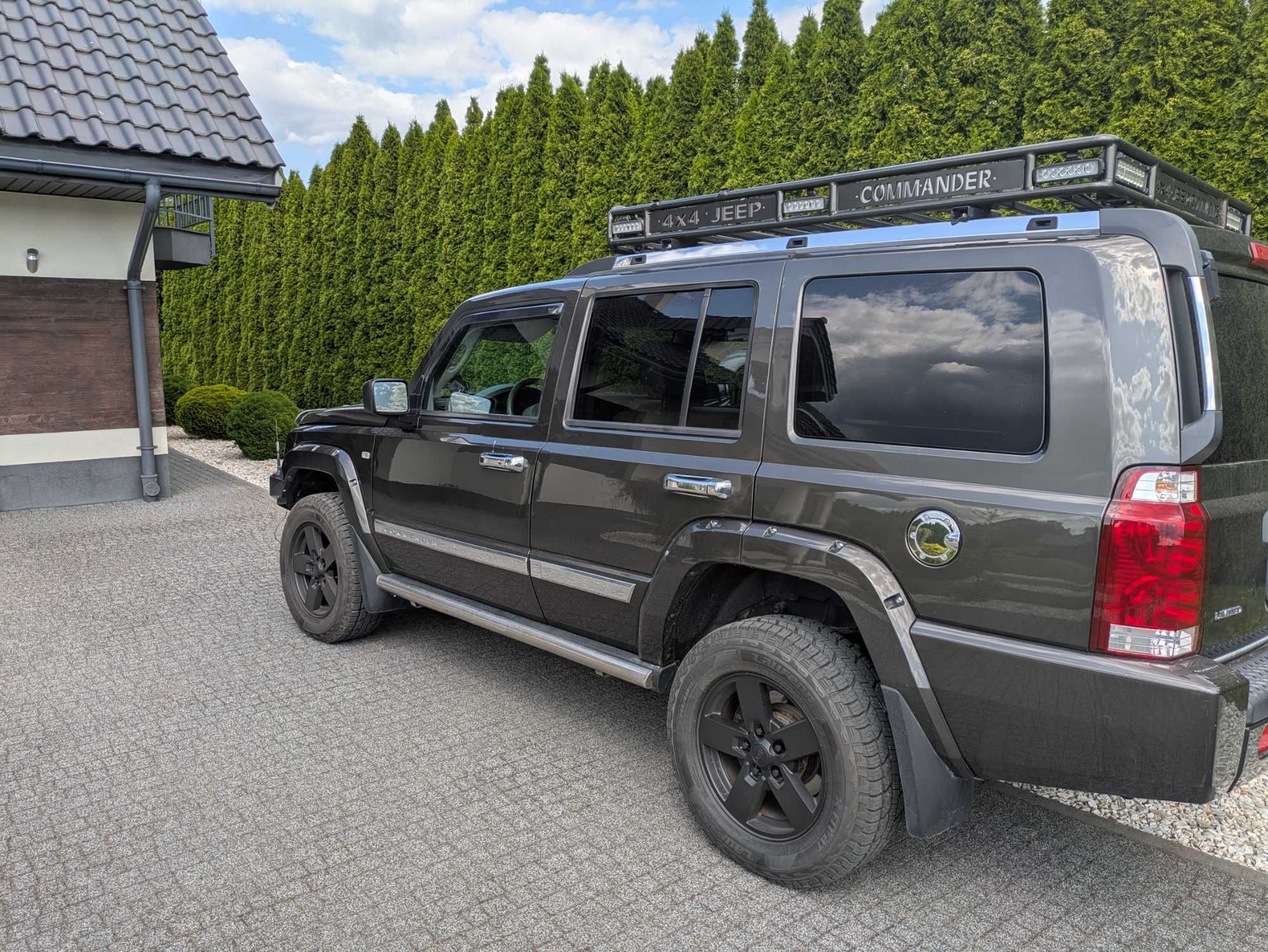 Jeep Commander Samochód dla myśliwego
