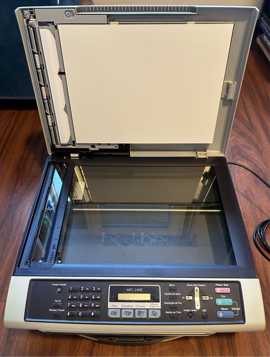 Impressora Multifunções Brother MFC-240c