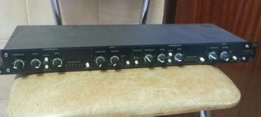 Controlador de som LA Audio GCX-20