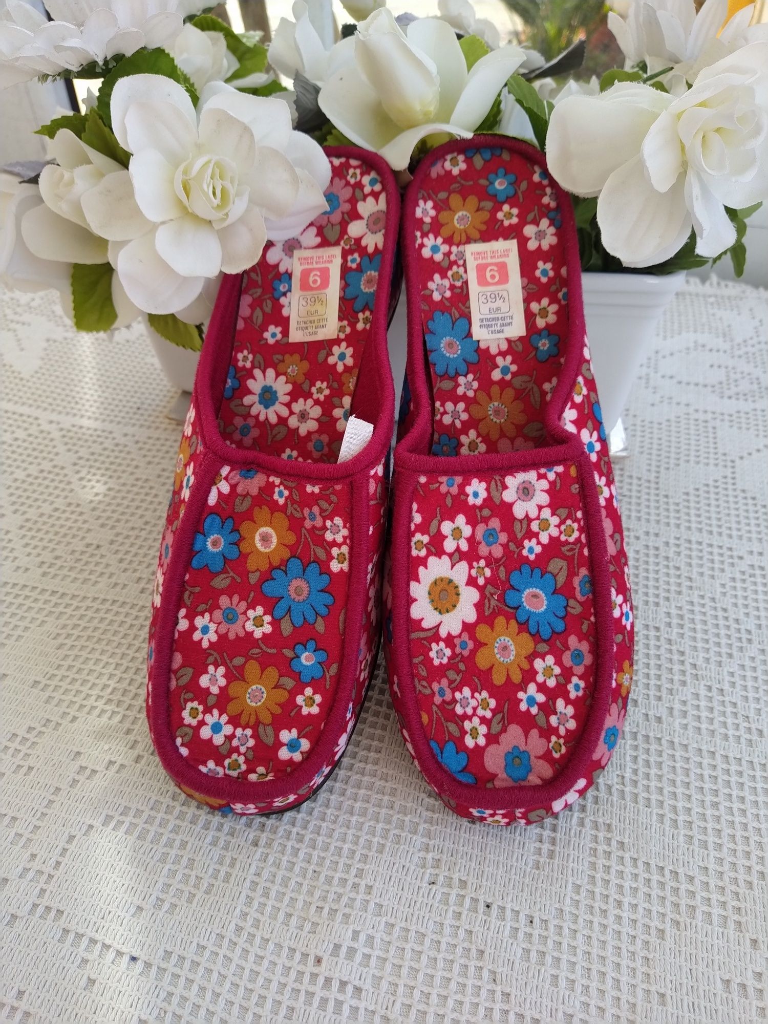 Sapatos pantufa floridos - St. Michael - Tamanho 39 - Novos!