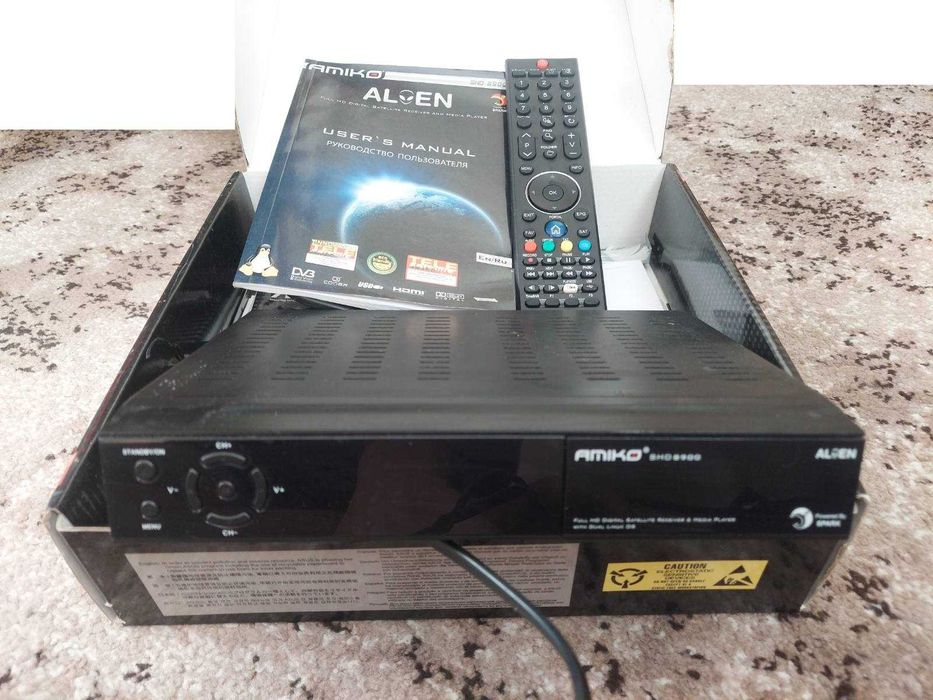 Спутниковый тюнер Amiko SHD 8900