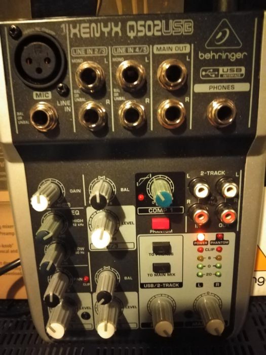 Mesa de audio Behringer, mod Xenix Q502 USB
