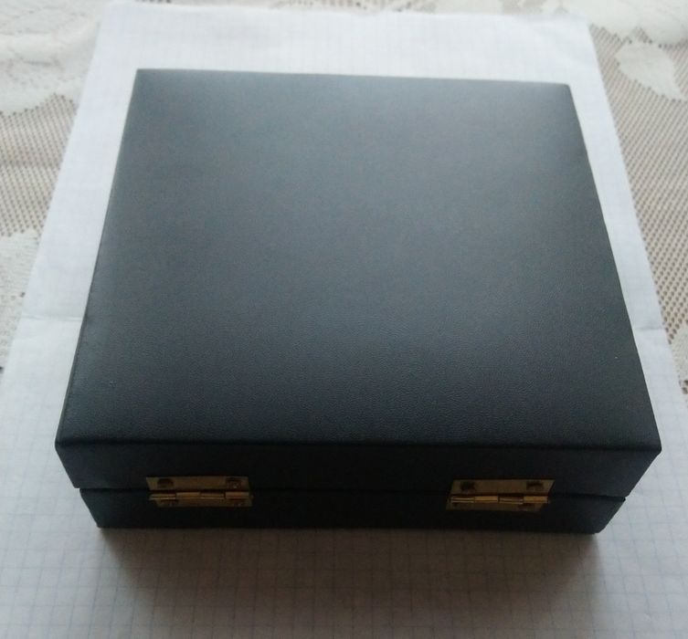 Шахматы, шашкі, нарды, різні ігри