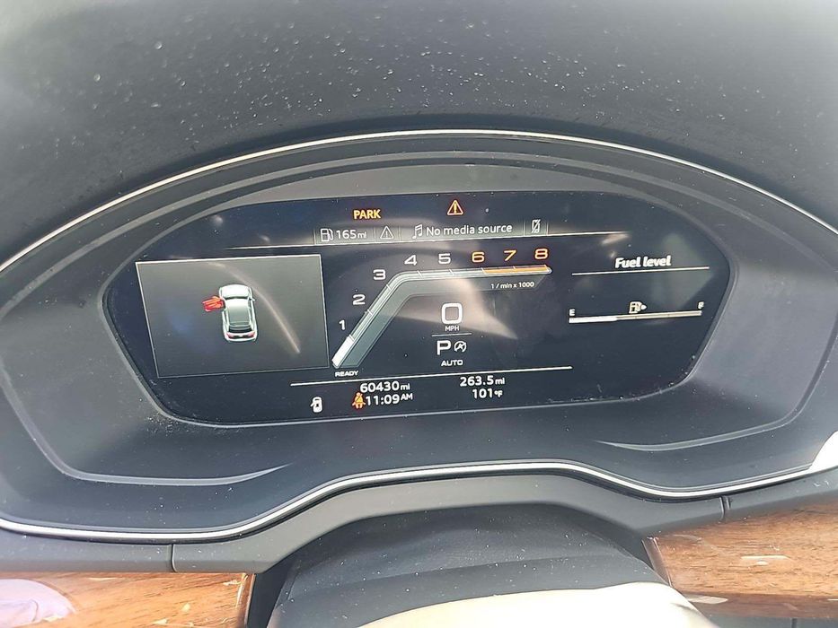 Audi Q5 Premium Plus 2023 ауди