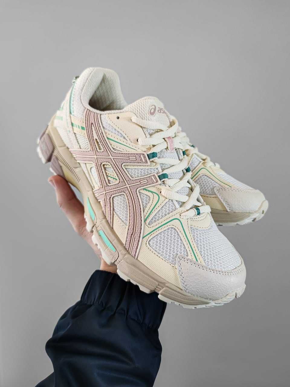 Asics Gel Kahana 8 Light Pink