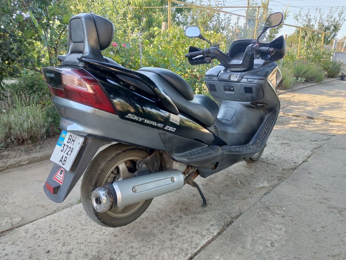 Suzuki skywave 250