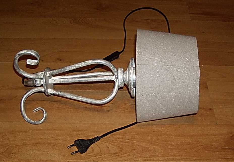 Lampka nocna stołowa Arkada w stylu vintage