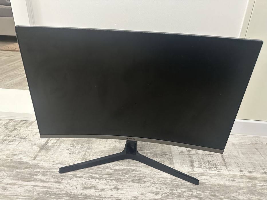 Монітор samsung 27 C27R500FHI