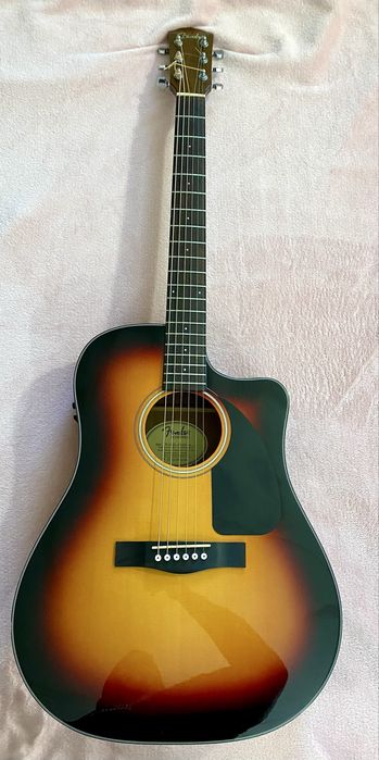 Guitarra Fender  Model: CD-60CE SB-DS- V2