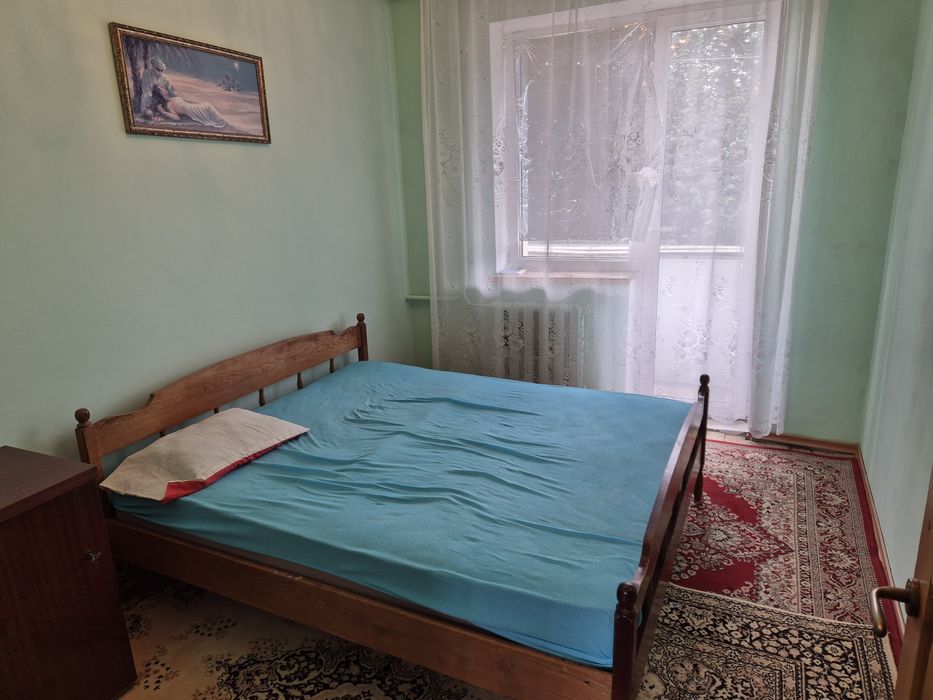 Будинок район Поле чудес