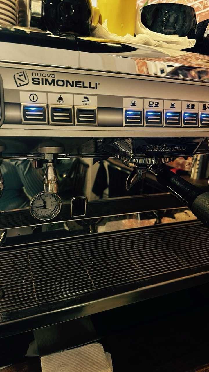 Кавомашина професійна Nuova Simonelli Appia Auto II 2GR