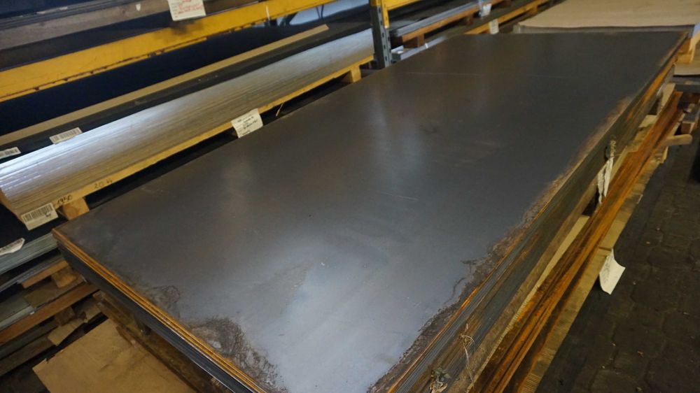 Blacha stalowa 1,5x1000x2000 gat. S235JR