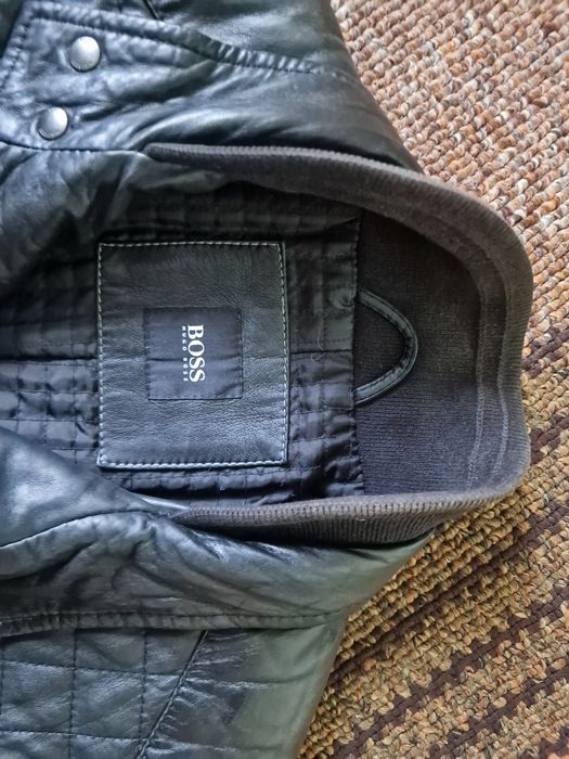 Hugo Boss кожаная куртка, черная