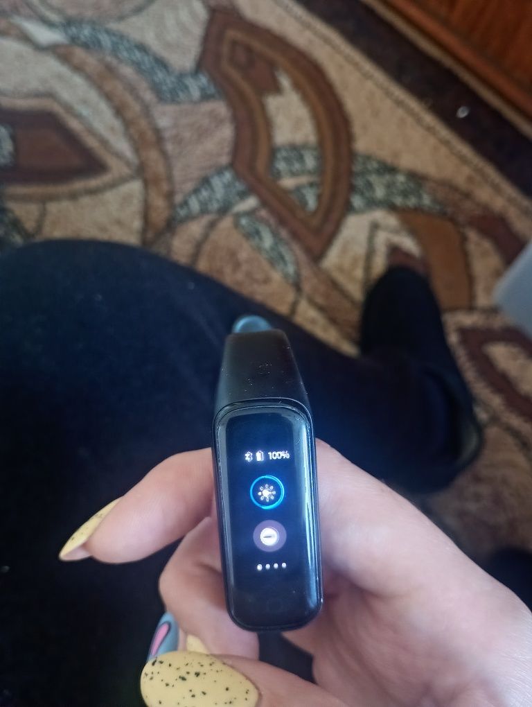 Witam! Sprzedam opaskę Samsung Galaxy fit 2