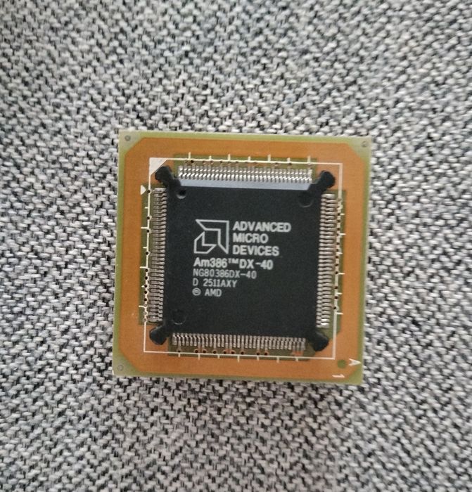 Lote CPUs Cerâmicos Vintage Intel AMD Cyrix + EPROM + Zilog Z8530 |64551971956995124