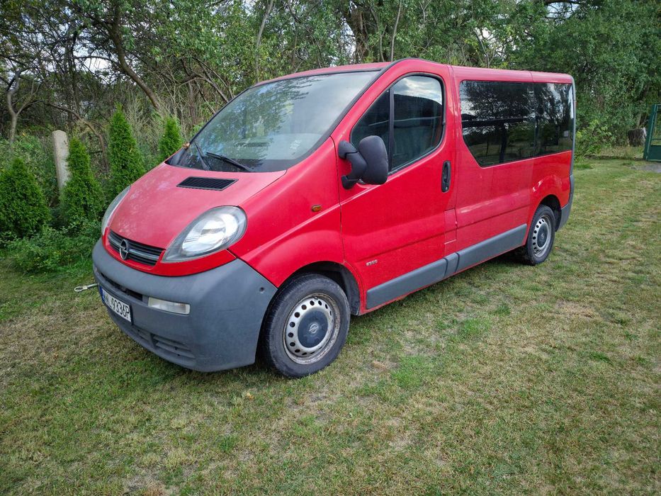 Opel Vivaro 9os. uszkodzony silnik