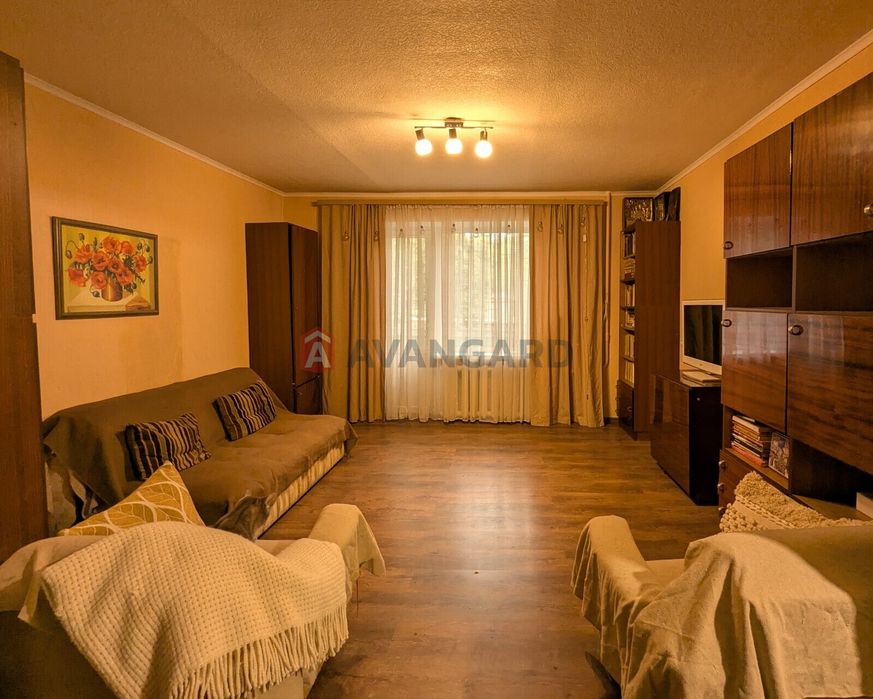 Продам 3-ком кв. ж/м Тополь-2, (район Сильпо) чешка