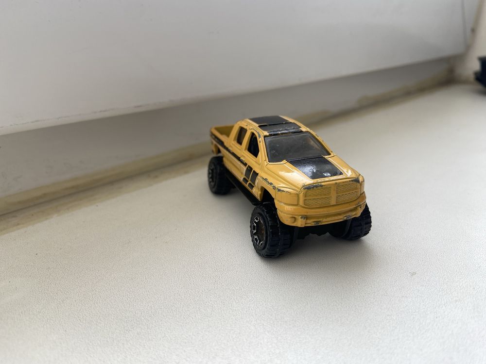 Набор машинок hot wheels