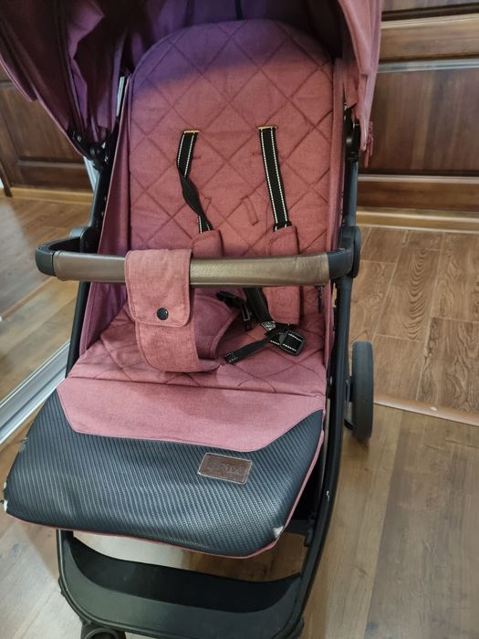 Прогулянкова Коляска Carello Bravo