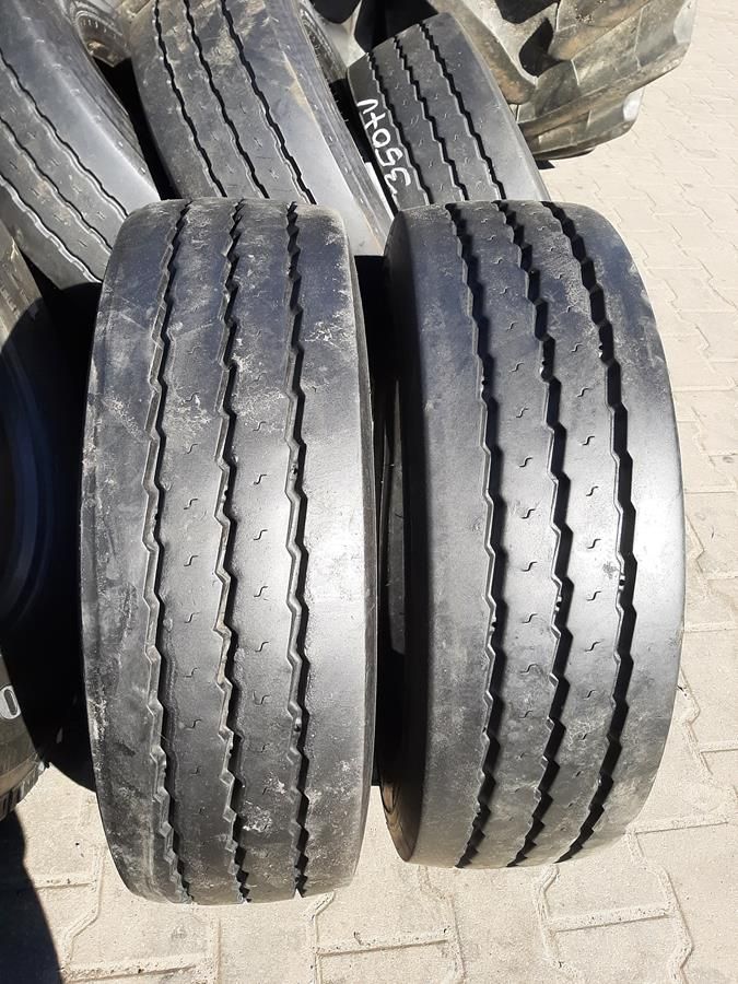 2x Opona używana ciężarowa 205/65R174.5 MICHELIN 440zł(szt.) C2471