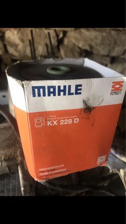 Паливний фільтр Mahle KX228D