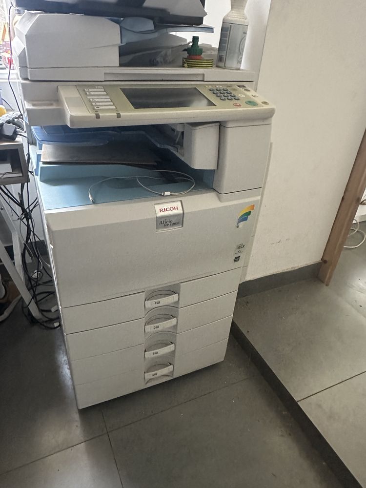 Drukarka ricoh biurowa, czasem sie zacina