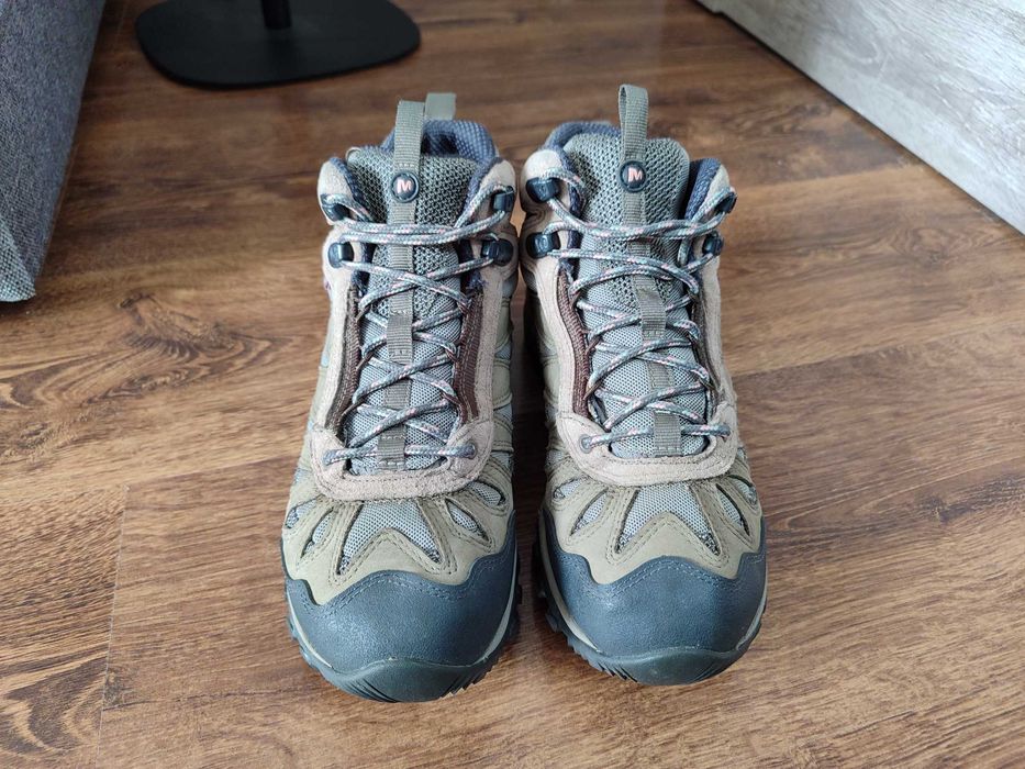 Ботинки Merrell Waterproof 39р. стелька 25,5 см.
