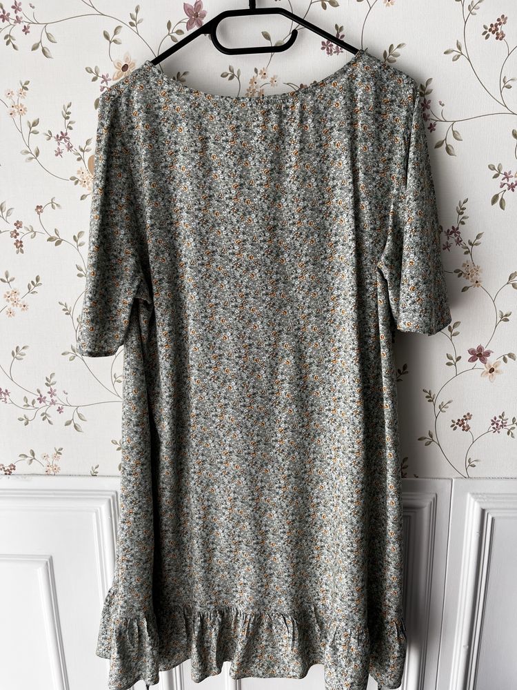 44 Primark sukienka zielona w kwiaty wiskoza jak nowa