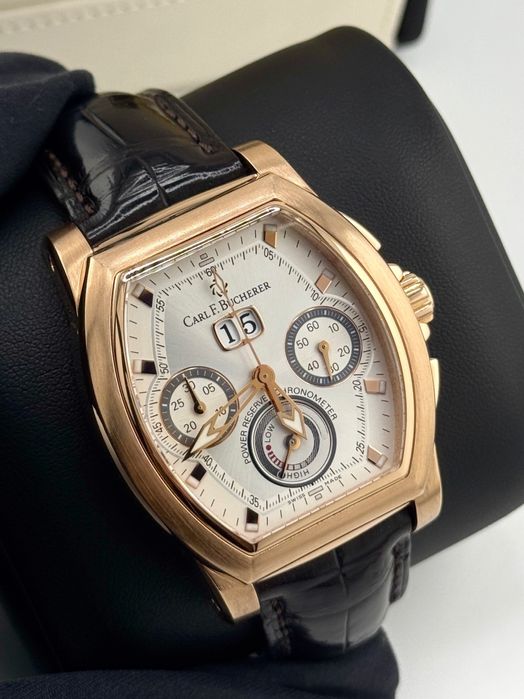 Часы Carl F. Bucherer 18-каратного розового золота