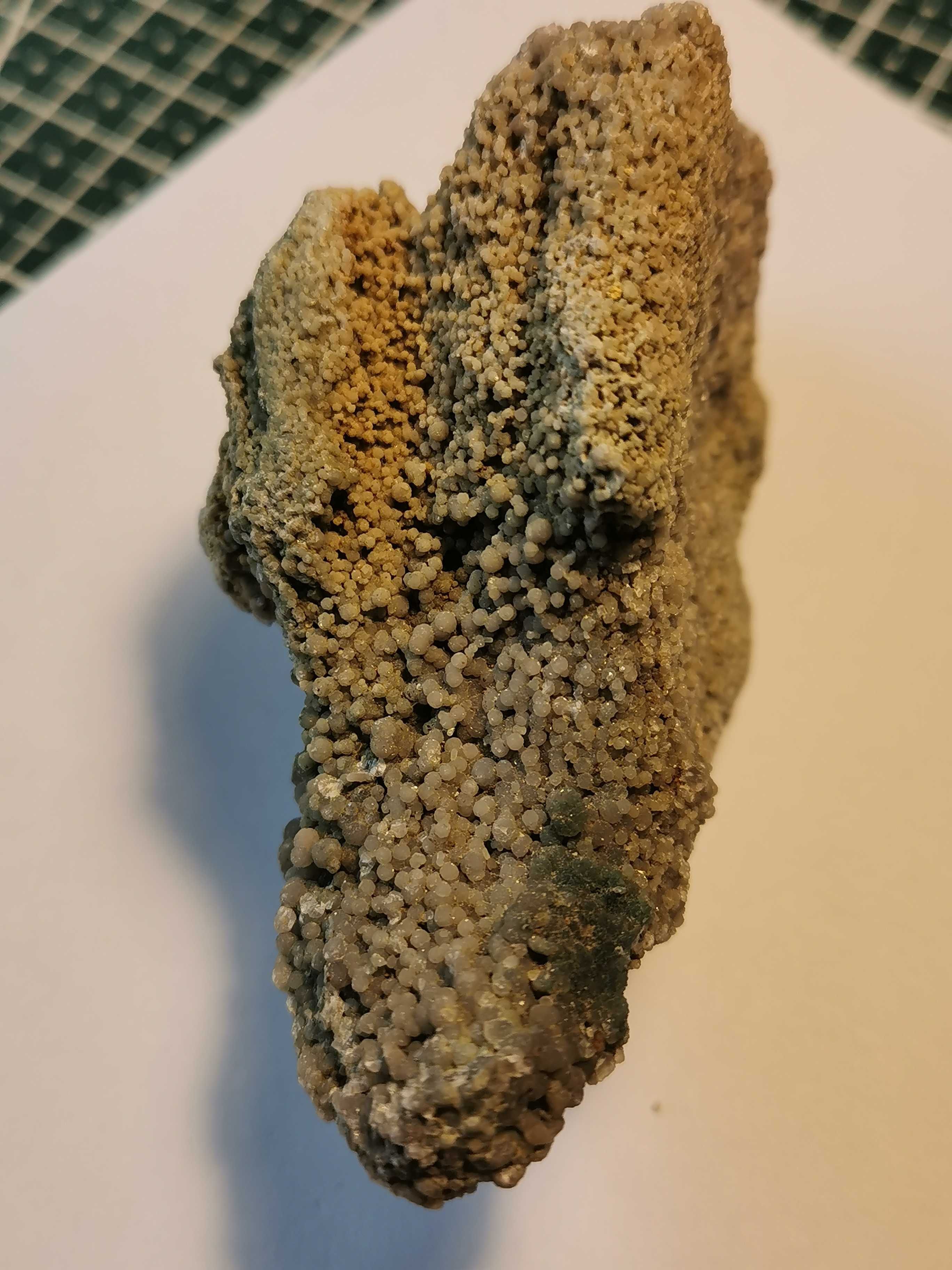 Agat, chalcedon winogronowy