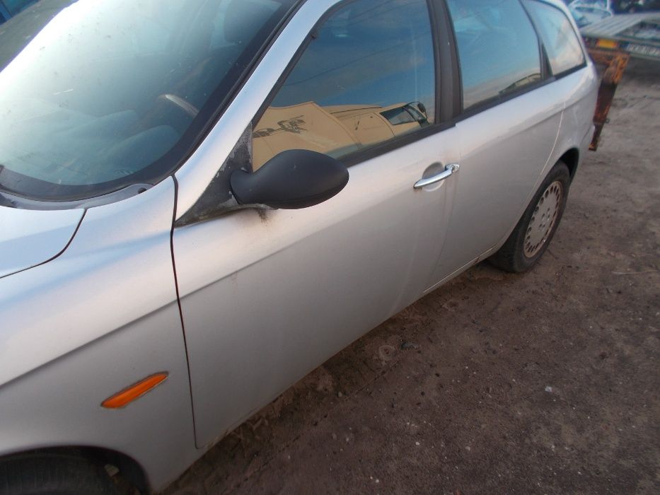 Alfa Romeo 156,diesel,1,9JTD,kombi,srebrny,na części,przed lift