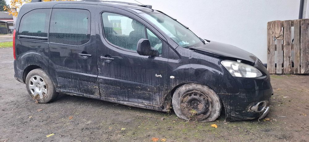 Peugeot partner na części silnik klapa fotele lampy