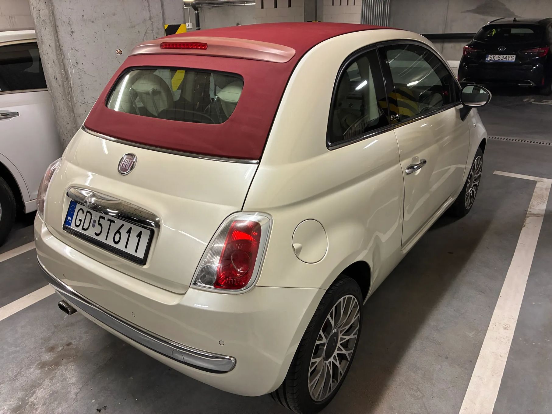 Fiat 500 Fiat 500C, salon Polska