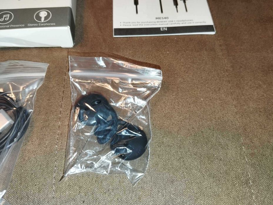 D002 Słuchawki BENEWY ME540 - Czarne