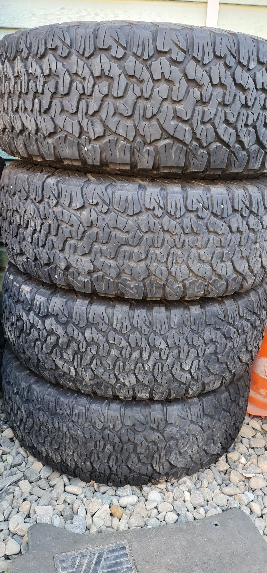 Комплект шин 35 12.5 15 BF Goodrich