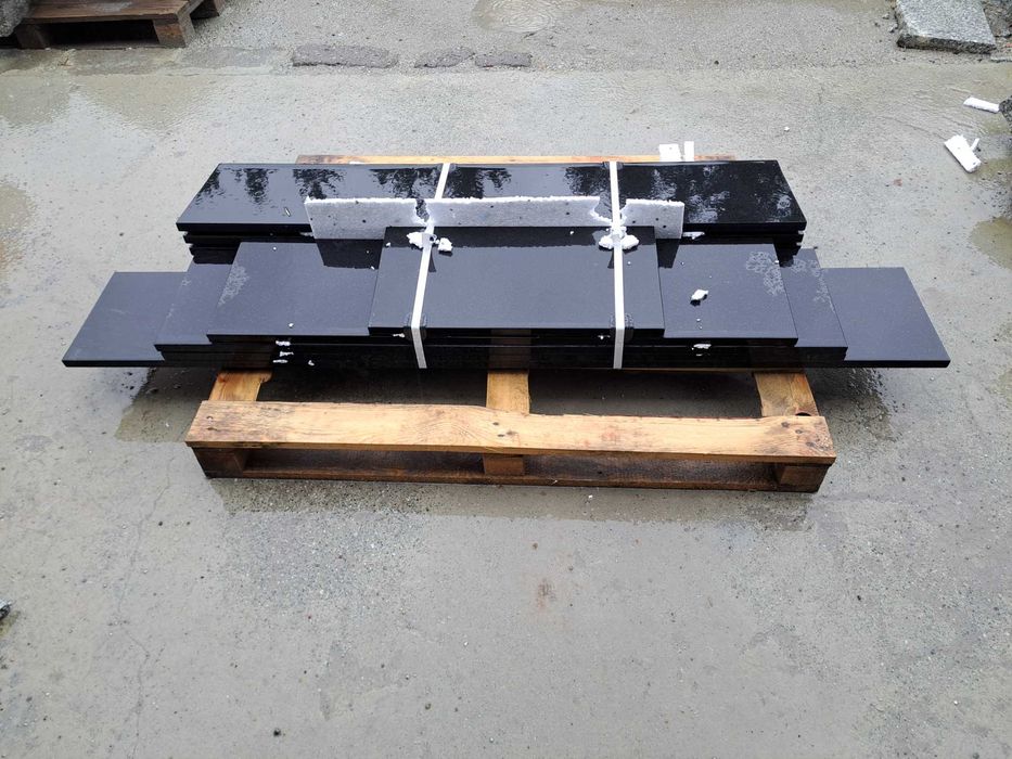 Parapety kamienne granitowe, różne kolory, parapet gr 3cm, producent