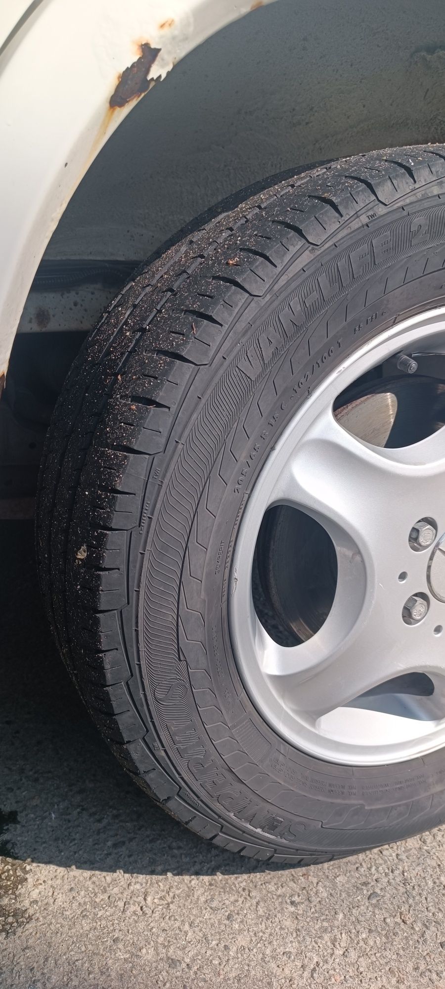 Продам диски 5/112 r15 можна і з резиною.