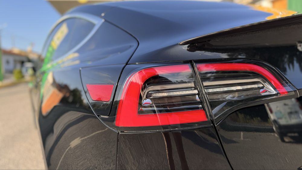 Tesla Model 3 LONG RANGE