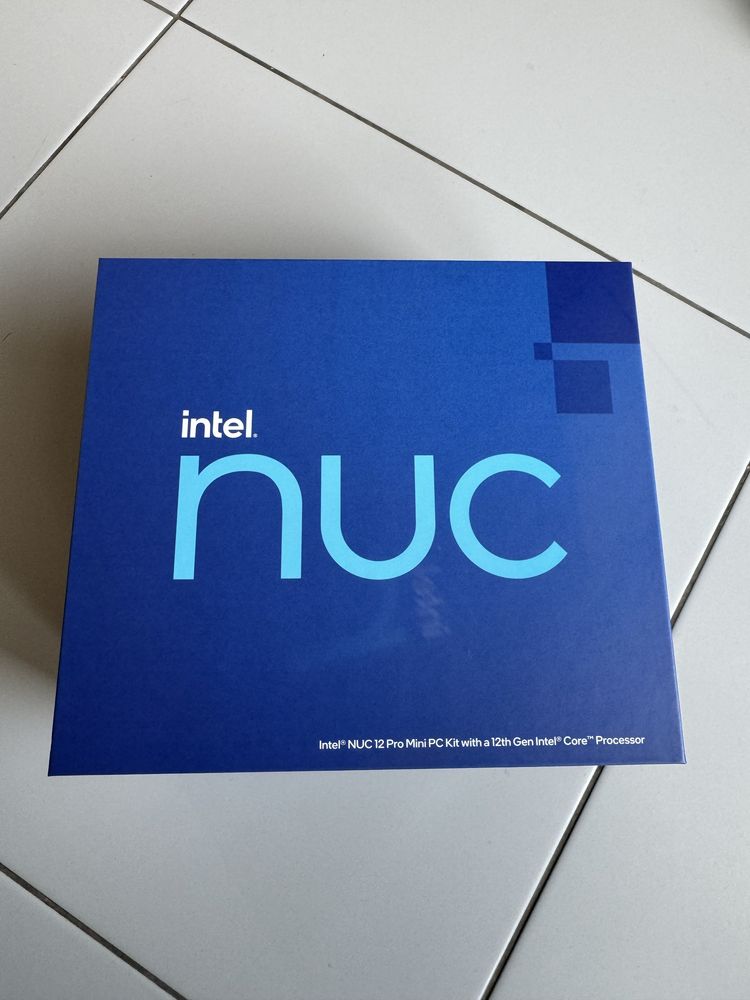 Computador Intel NUC 12 Pro i5