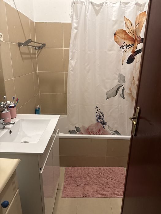 Quarto para arrendar