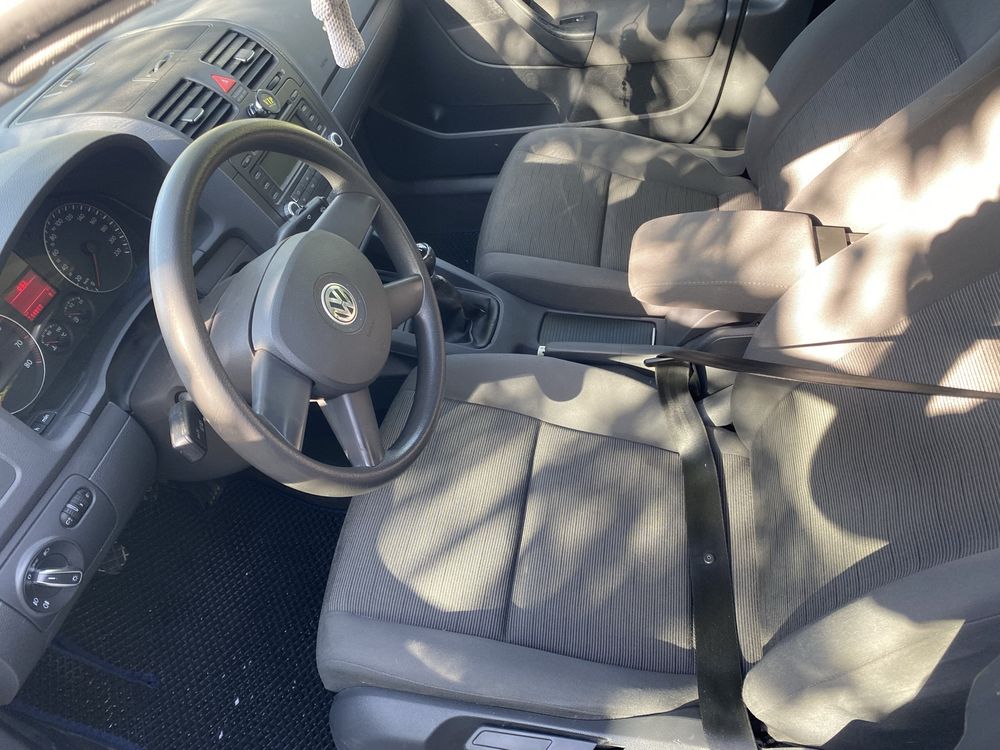 Golf 5 1.4 benz 2005 рік