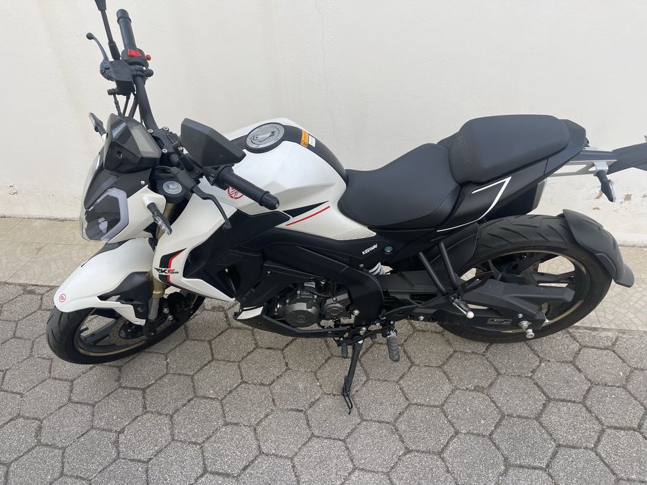 Moto keeway 125 ano 2024 1.700 km