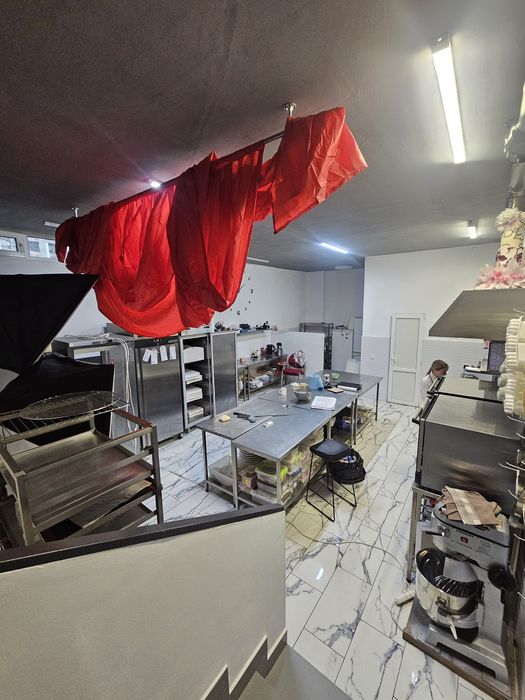 Продаж  приміщення у новобудові, з фасадним входом  по вулиці Пасічна