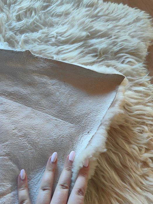 prawdziwa Skóra naturalna owcza bardzo duża XXL.