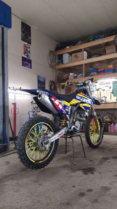 Suzuki RMZ 250 Uszkodzona 2006 Kompletna