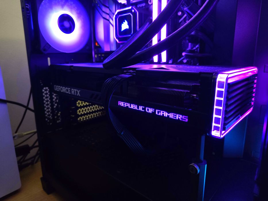 Gráfica ASUS ROG STRIX 4070 SUPER