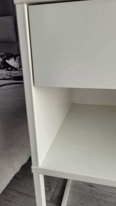 Stolik nocny szafka nocna IKEA Vikhammer biały